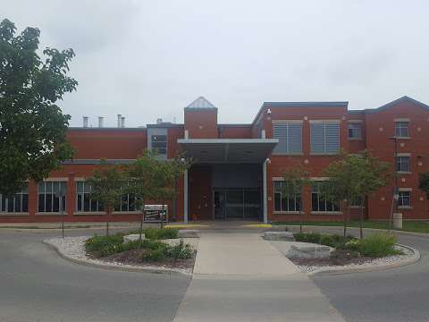 Residence & Conference Centre - Welland